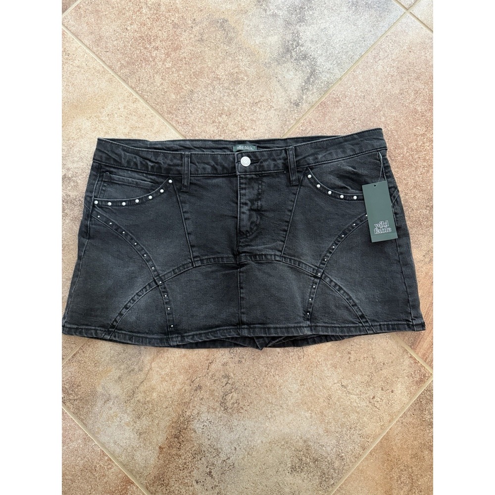 Women's Wild Fable Denim Black Wash Studded Mini Skort Size Large NWT